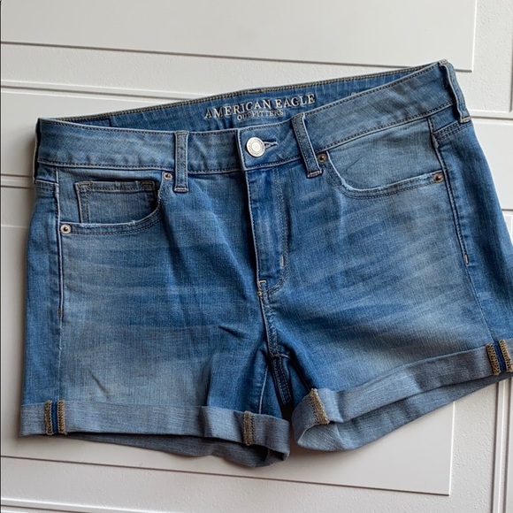 American Eagle Outfitters Pants - American Eagle Super Stretch Midi SZ 8